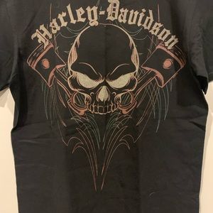 Harley-Davidson Shirts - Rocky’s Harley Davidson London, On Biker T-Shirt Harley-Davidson Shirts - Rocky’s Harley Davidson London, On Biker T-Shirt